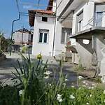 Terra Di Mezzo Holiday home *